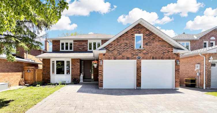 48 Ballard Crescent, Newmarket, ON, L3X 1S2