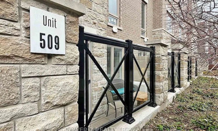 509-30 Dunsheath Way