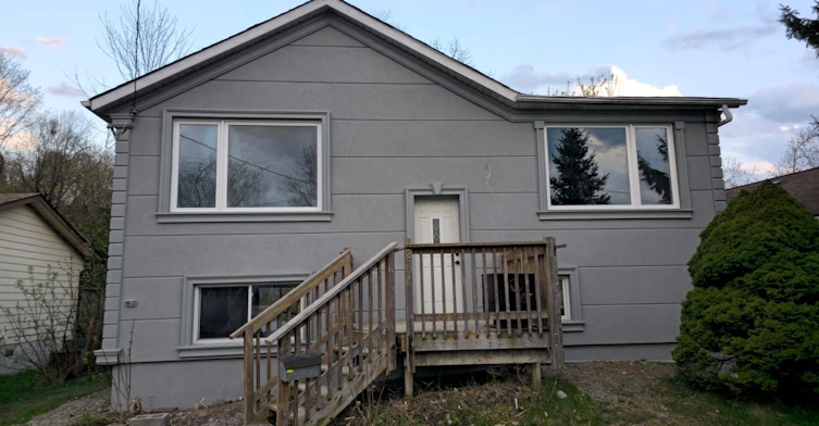 271 Parkwood Avenue, Georgina, ON, L4P 2X4