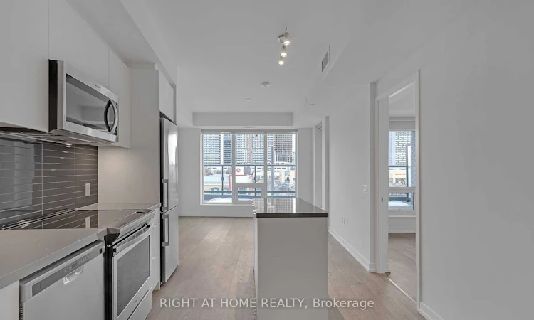 208E-8868 Yonge Street