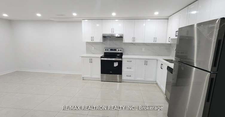 174 Adventure Crescent, Vaughan, ON, L6A 3H9 - 3