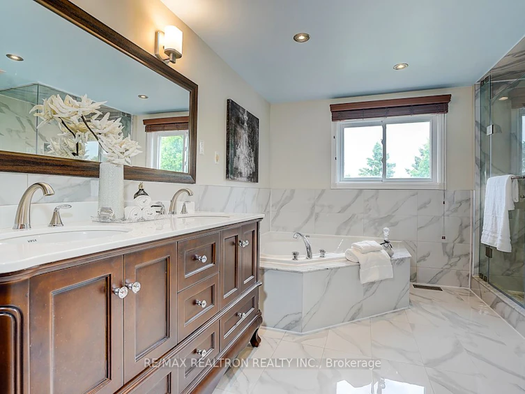 233 Brimson Drive, Newmarket, ON, L3X 1H8 - 26