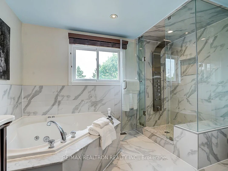 233 Brimson Drive, Newmarket, ON, L3X 1H8 - 27