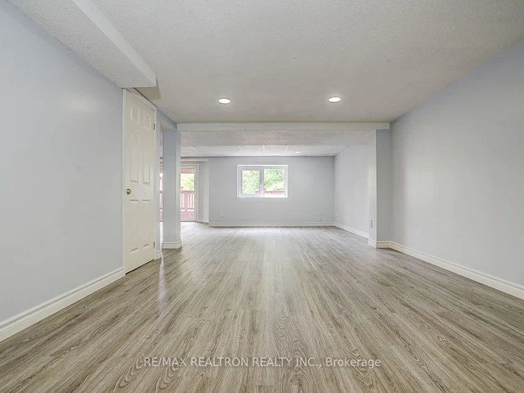 233 Brimson Drive, Newmarket, ON, L3X 1H8 - 39