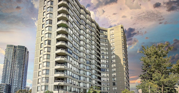1609-7460 Bathurst Street, Vaughan, ON, L4J 7K9