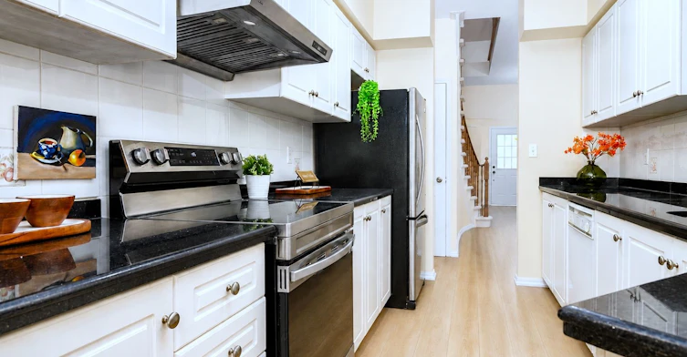 11 Zermatt Way, Markham, ON, L3R 5H9 - 10