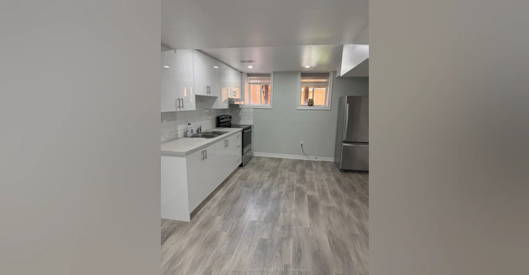 106 Knott End, Newmarket, ON, L3Y 0E4 - 6