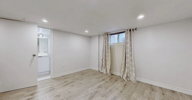 107 Temperance Street, Aurora, ON, L4G 2R1 - 11