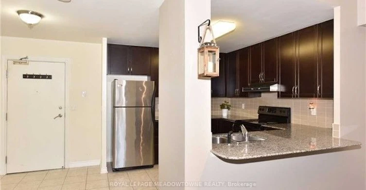 101-8026 Kipling Avenue N, Vaughan, ON, L4L 2A1 - 4