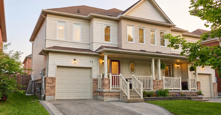 14 Ostick Street, Aurora, ON, L4G 7G2