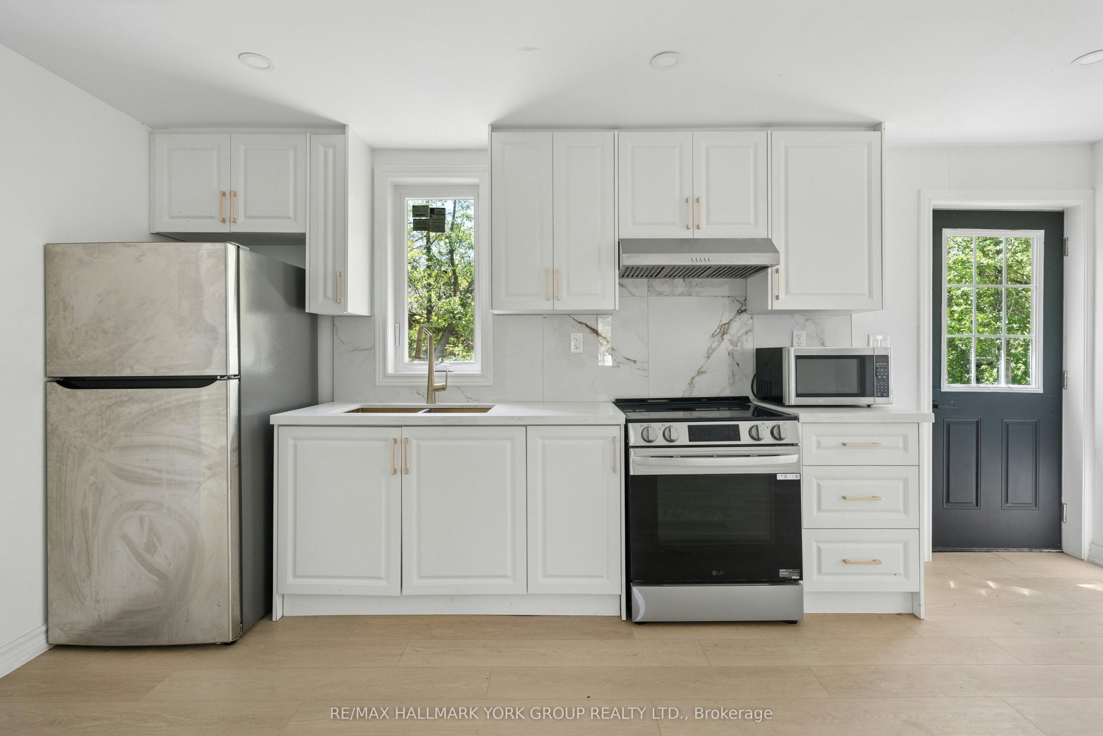 10 Snake Island Road, Georgina Islands, ON, L4P 3E9 - 7