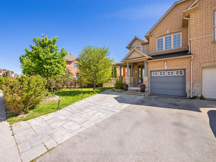 49 Loire Valley Avenue, Vaughan, ON, L4J 8V8