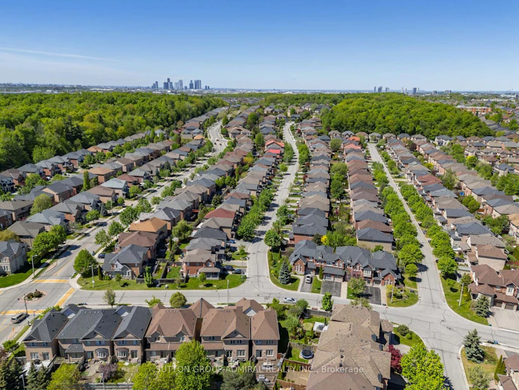 49 Loire Valley Avenue, Vaughan, ON, L4J 8V8 - 44
