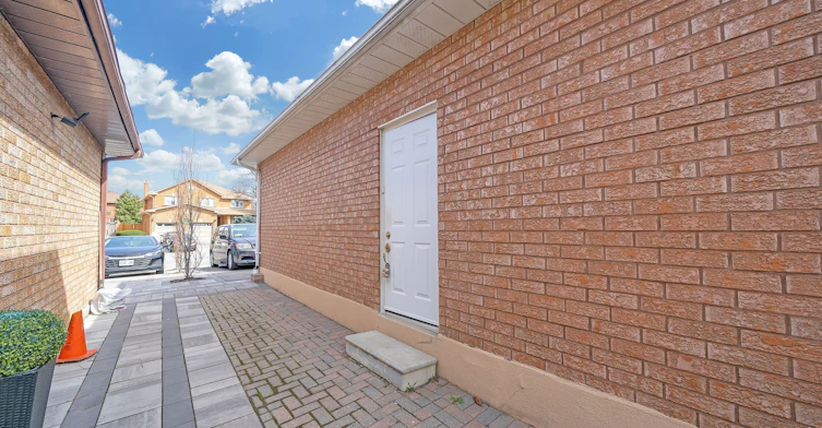 24 Glenvilla Road, Vaughan, ON, L4L 7K8 - 4