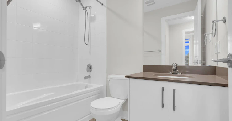 5-1 Bond Crescent, Richmond Hill, ON, L4E 1J4 - 7