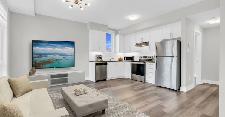 5-1 Bond Crescent, Richmond Hill, ON, L4E 1J4 - 3