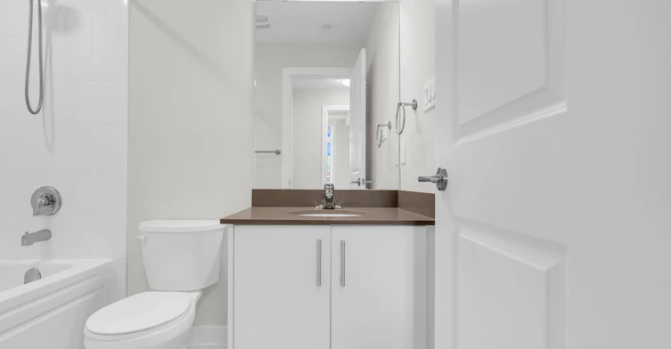 5-1 Bond Crescent, Richmond Hill, ON, L4E 1J4 - 6