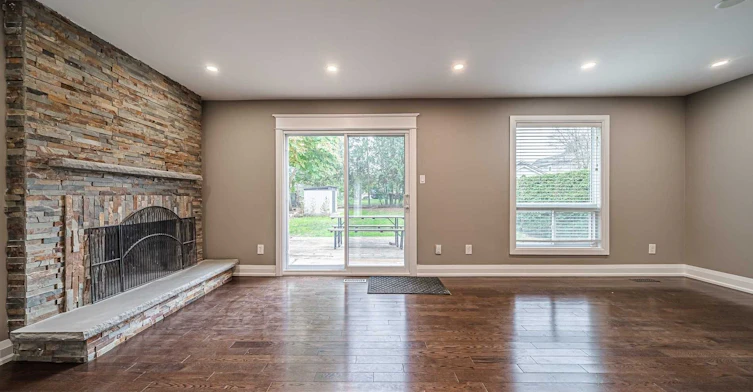 23 Springburn Crescent, Aurora, ON, L4G 3P4 - 7