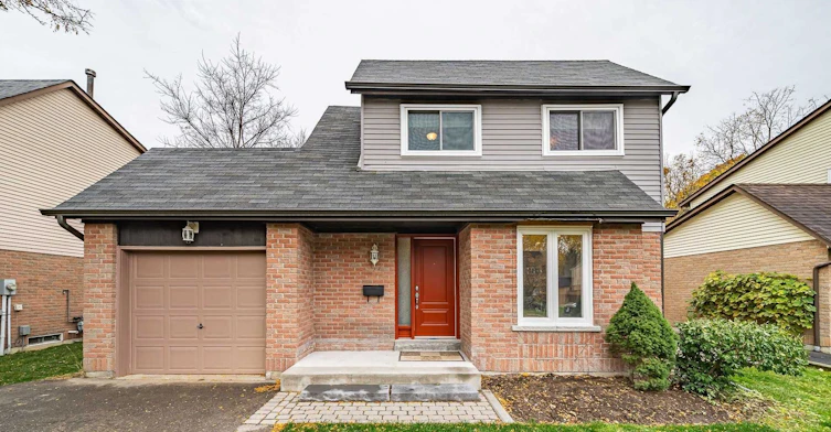 23 Springburn Crescent, Aurora, ON, L4G 3P4 - 2