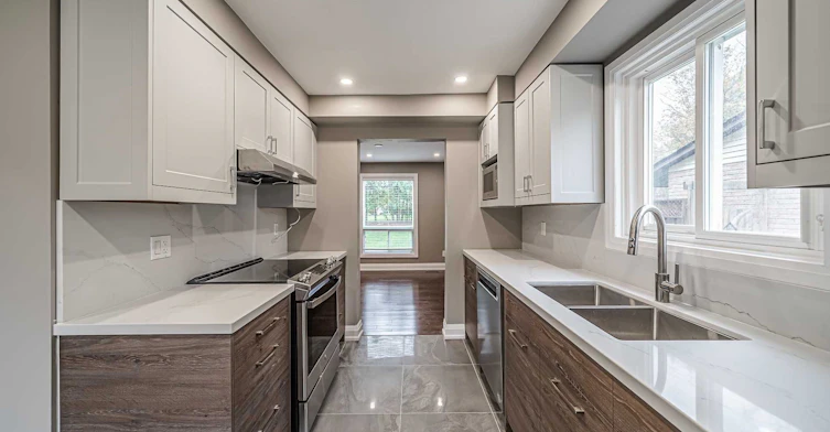 23 Springburn Crescent, Aurora, ON, L4G 3P4 - 5