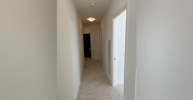 2521-9000 Jane Street, Vaughan, ON, L4K 0M6 - 5