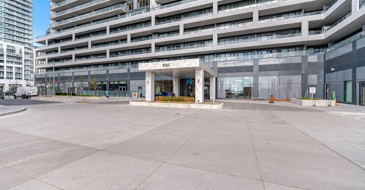 621-8960 Jane Street, Vaughan, ON, L4K 2M9