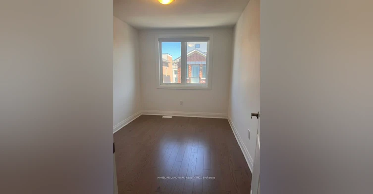 7 Wisla Avenue, Markham, ON, L6C 3M1 - 7