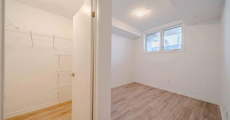 10-16 Lytham Green Circle, Newmarket, ON, L3Y 0H5 - 29
