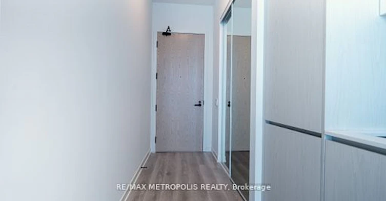 621-28 Interchange Way, Vaughan, ON, L4K 5Z7 - 2