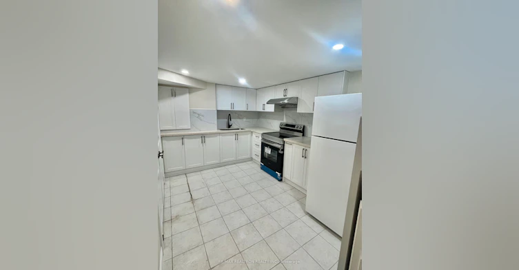 Bsmt-18 Walnut Grove Crescent, Richmond Hill, ON, L4S 1Y9 - 3