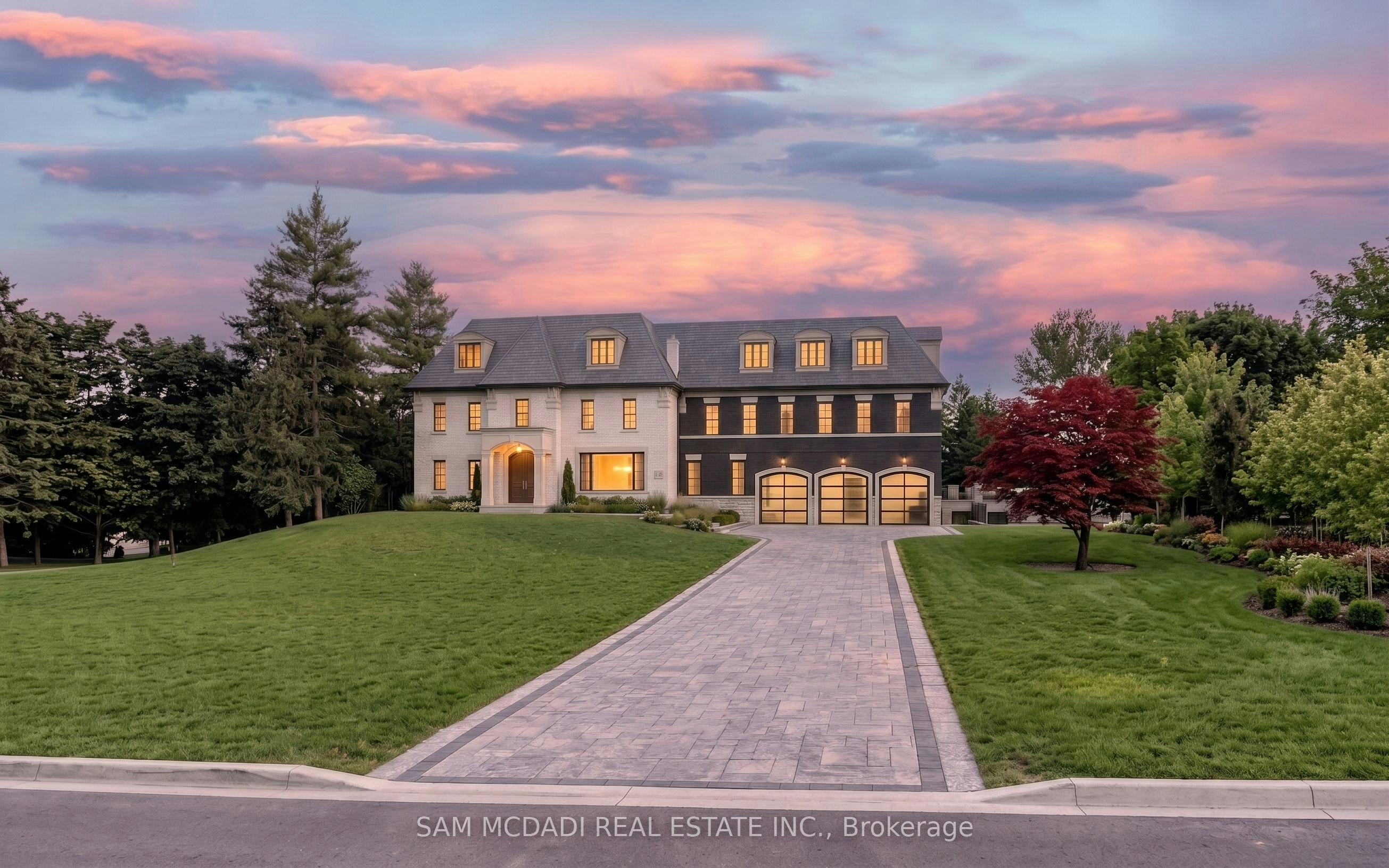 16 Charles Cooper Court, Vaughan, ON, L0J 1C0