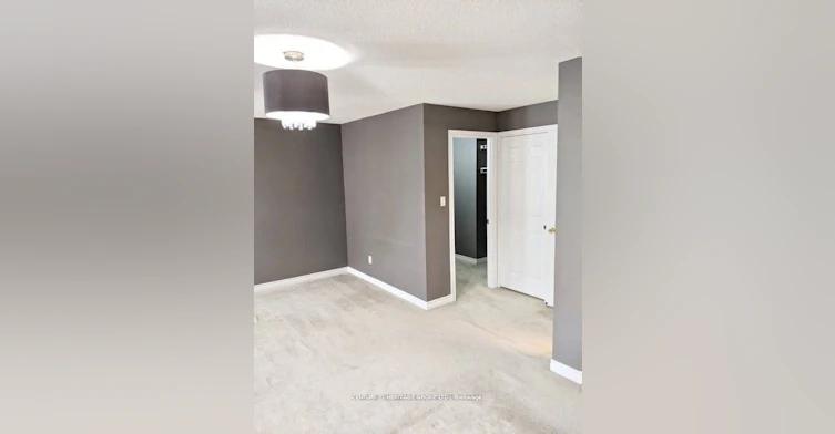 81-151 Townsgate Drive, Vaughan, ON, L4J 8J7 - 11