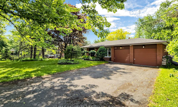 5193 Aurora Road