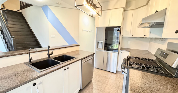 11 Stoyell Drive, Richmond Hill, ON, L4E 0M6 - 3