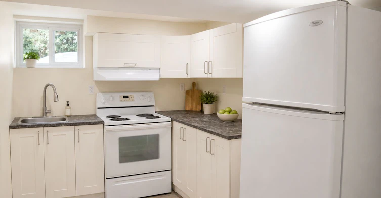Lower-9884 Bayview Avenue, Richmond Hill, ON, L4C 2L3 - 5