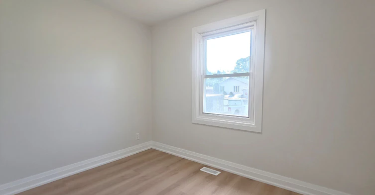 698 Burton Drive, Innisfil, ON, L9S 2H6 - 8