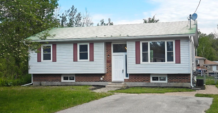 698 Burton Drive, Innisfil, ON, L9S 2H6
