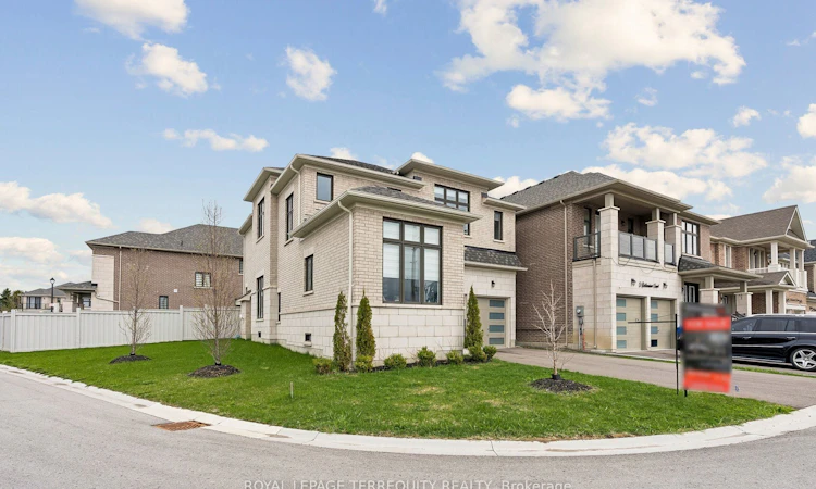 7 Ballanview Court