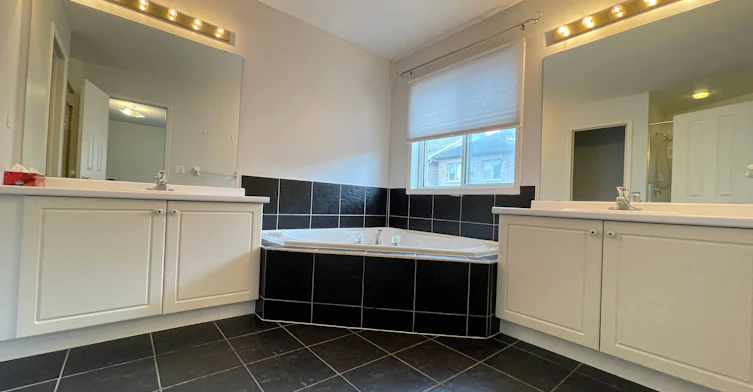 231 Madison Heights Boulevard, Markham, ON, L6C 2L4 - 7