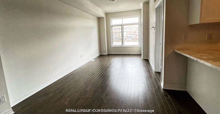 194 Vantage Loop Street, Newmarket, ON, L3X 0L3 - 3