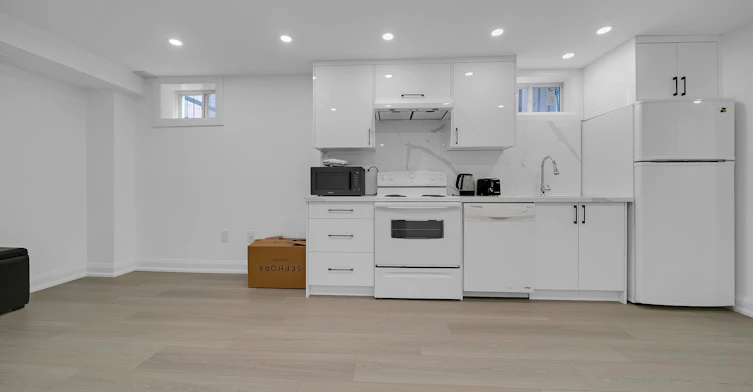 353 Rannie Road, Newmarket, ON, L3X 2N2 - 10