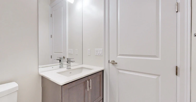 PH08-9075 Jane Street, Vaughan, ON, L4K 0L7 - 35