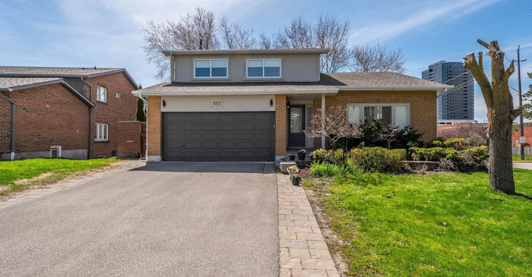 Upper-117 Cardinal Crescent, Newmarket, ON, L3Y 5Y5