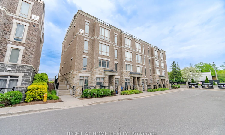 702-60 Dunsheath Way