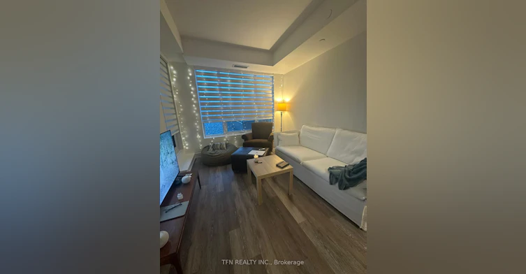 202-2075 King Road, King, ON, L7B 0R6