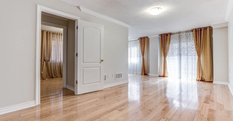 26 Yarden Drive, Vaughan, ON, L6A 0W2 - 26