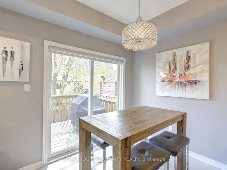 231 Appleton Court, Newmarket, ON, L3Y 0B8 - 18