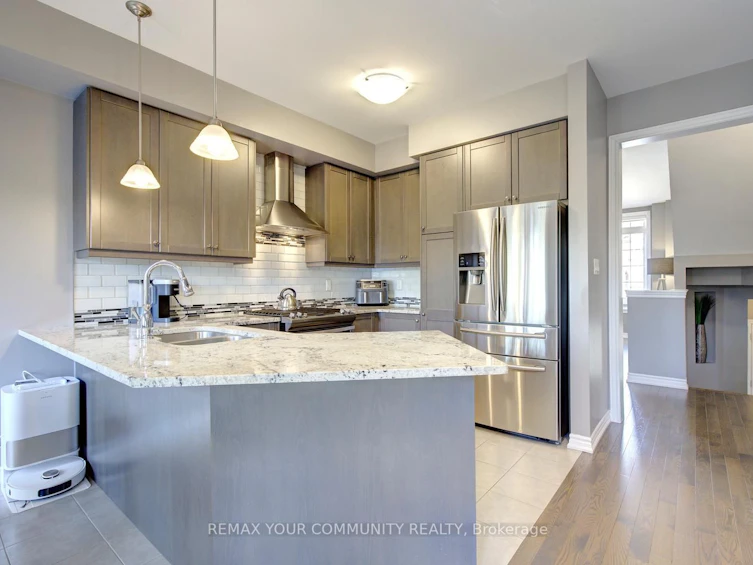 231 Appleton Court, Newmarket, ON, L3Y 0B8 - 14