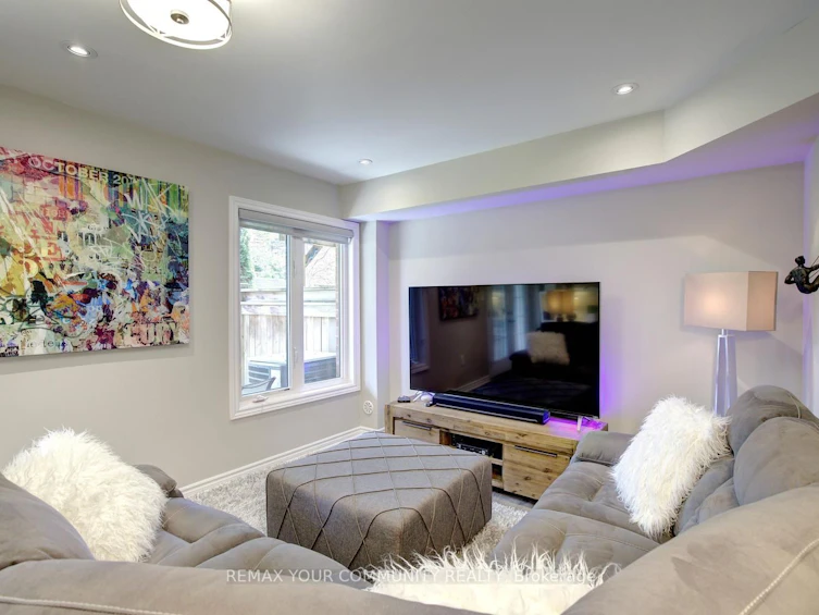 231 Appleton Court, Newmarket, ON, L3Y 0B8 - 44