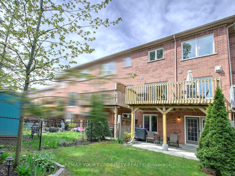 231 Appleton Court, Newmarket, ON, L3Y 0B8 - 3